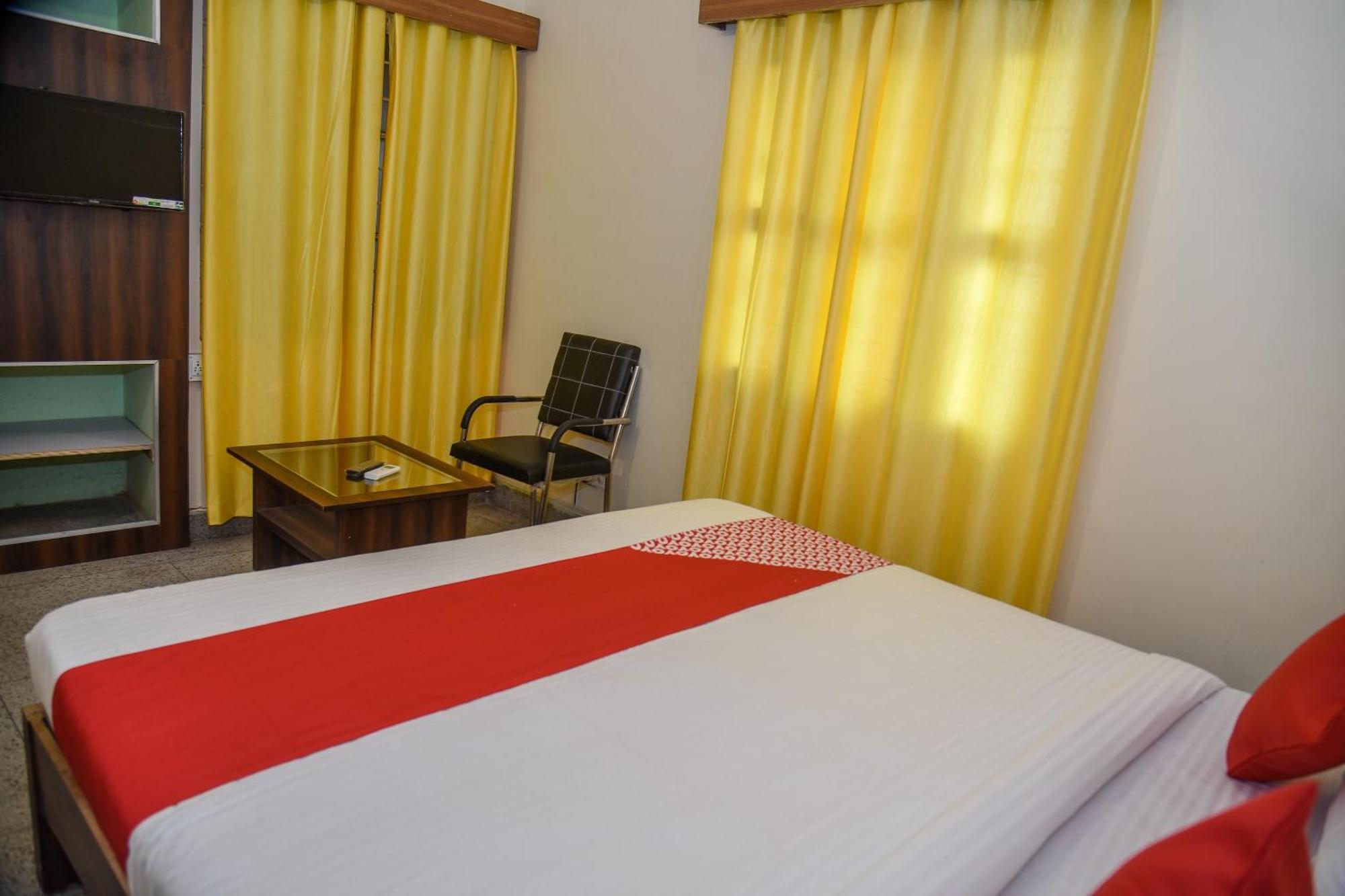 Hotel O Vibrant Inn Danapur Exteriör bild